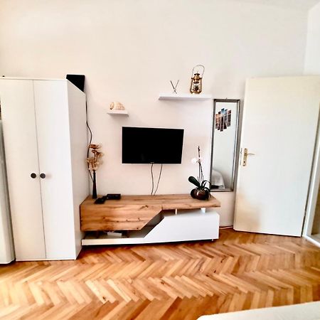 Nemira Beach Getaway Omis Bagian luar foto