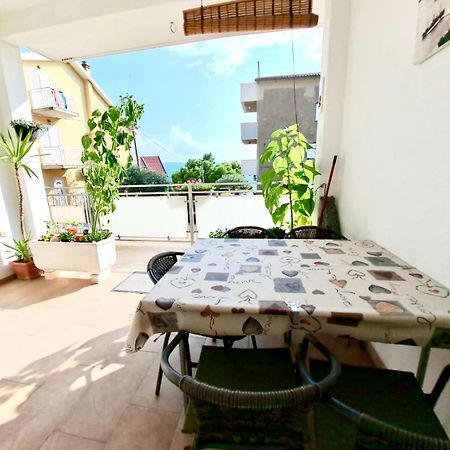 Nemira Beach Getaway Omis Bagian luar foto