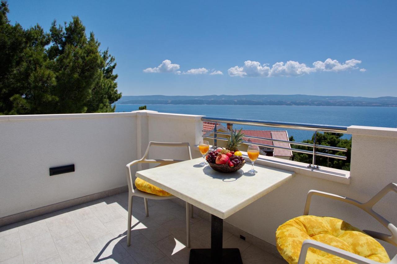 Nemira Beach Getaway Omis Bagian luar foto