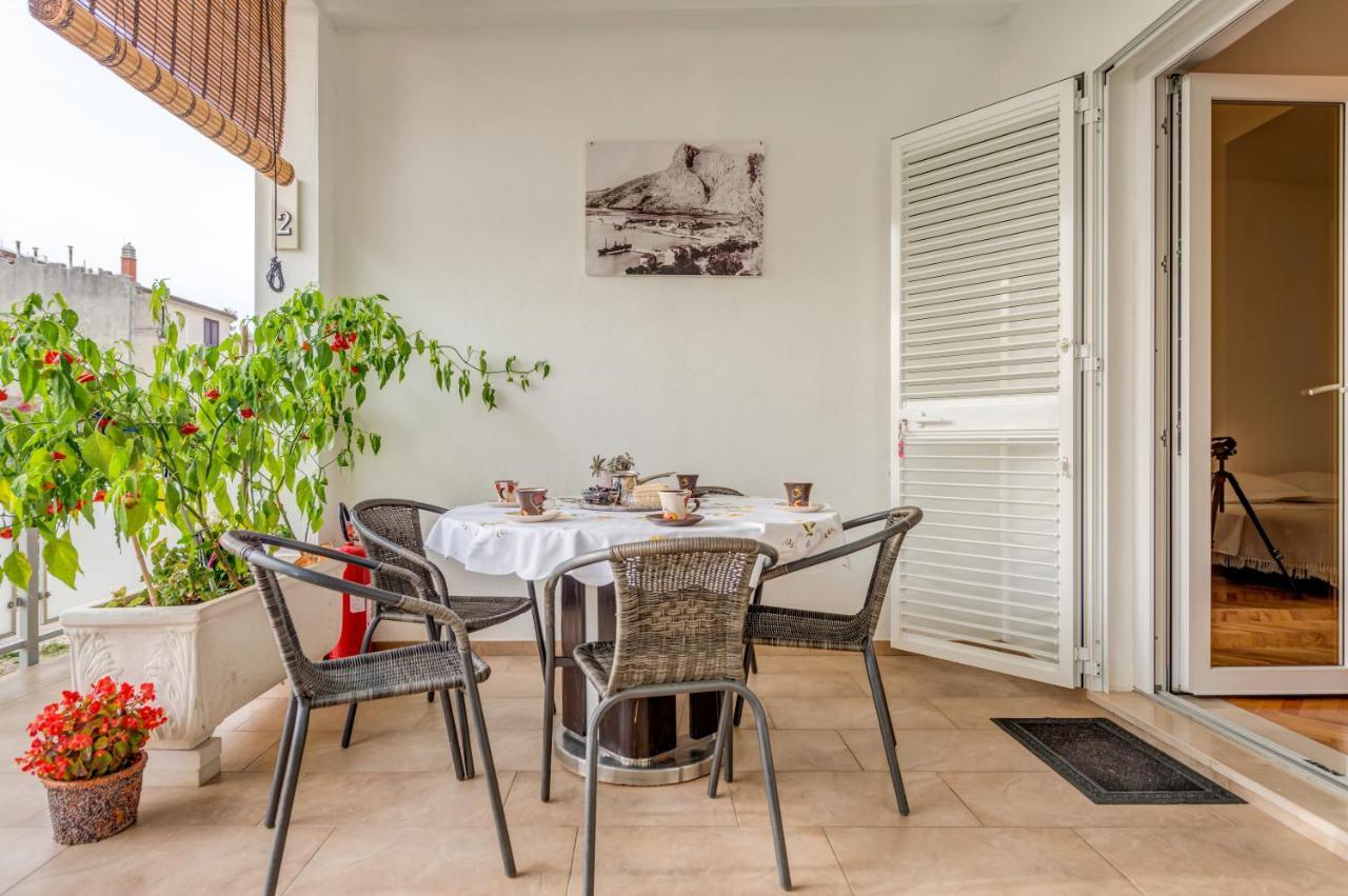 Nemira Beach Getaway Omis Bagian luar foto