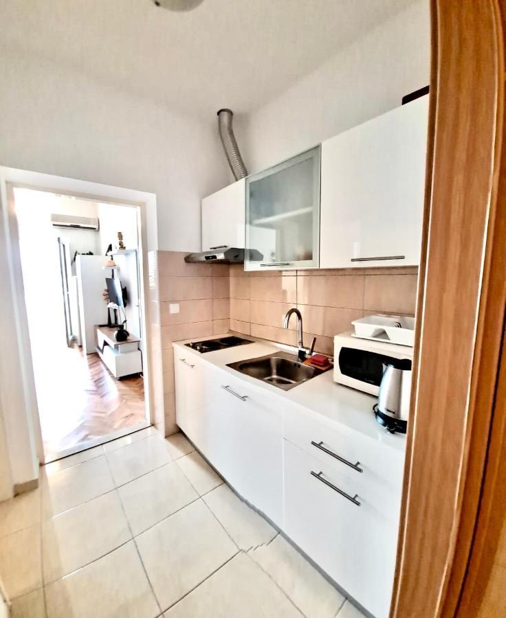 Nemira Beach Getaway Omis Bagian luar foto